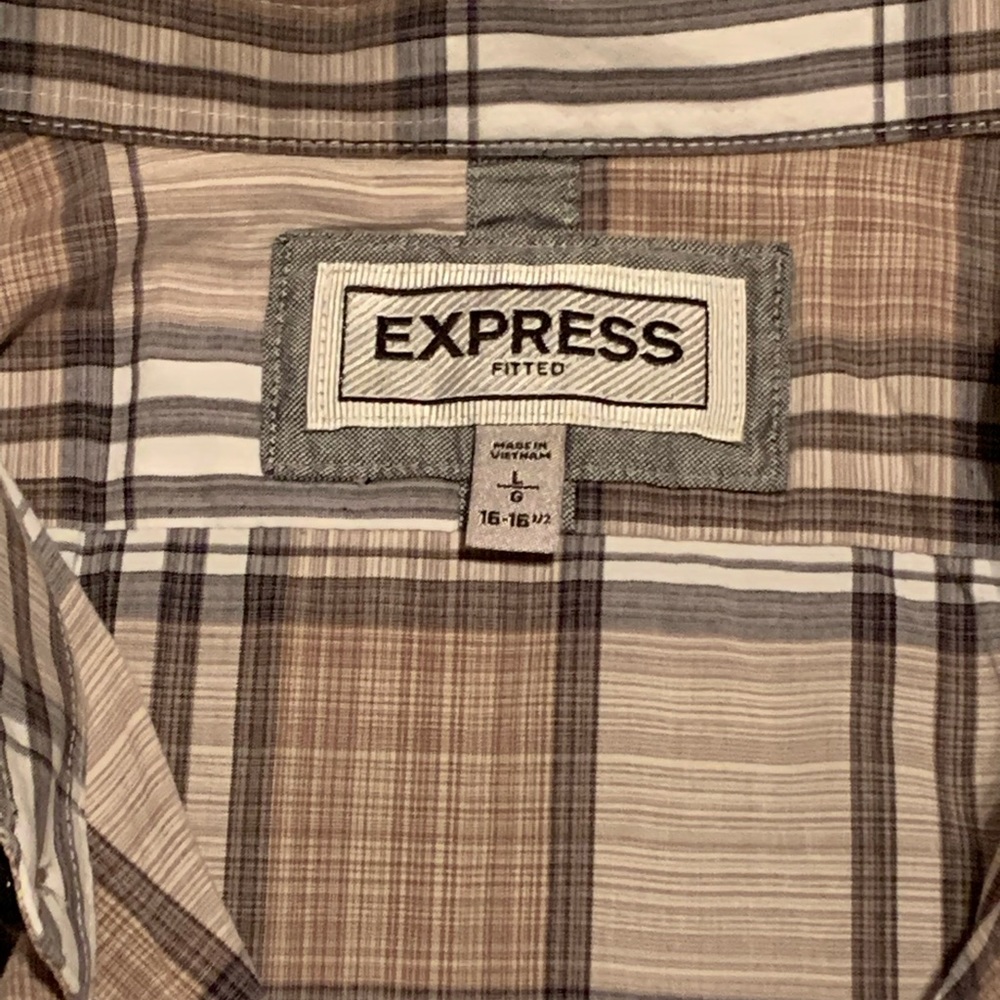 Express button down - Picture 2 of 2